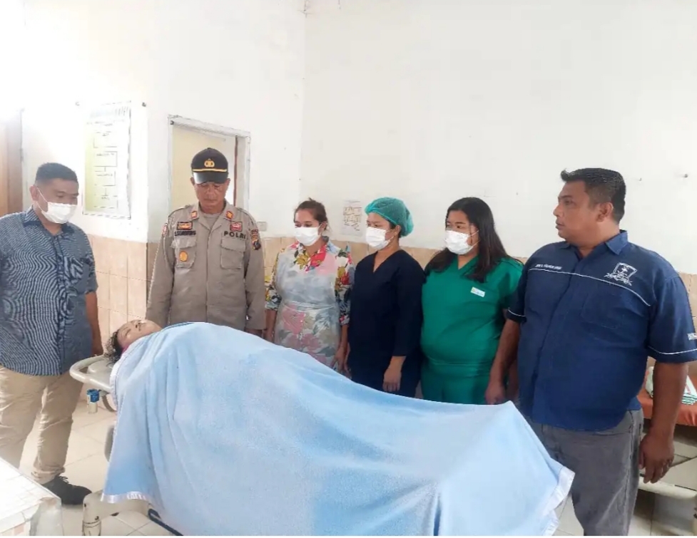 Penumpang KMP Ihan Batak Tewas Melompat ke Danau Toba 1 Penumpang KMP Ihan Batak tewas di danau Toba