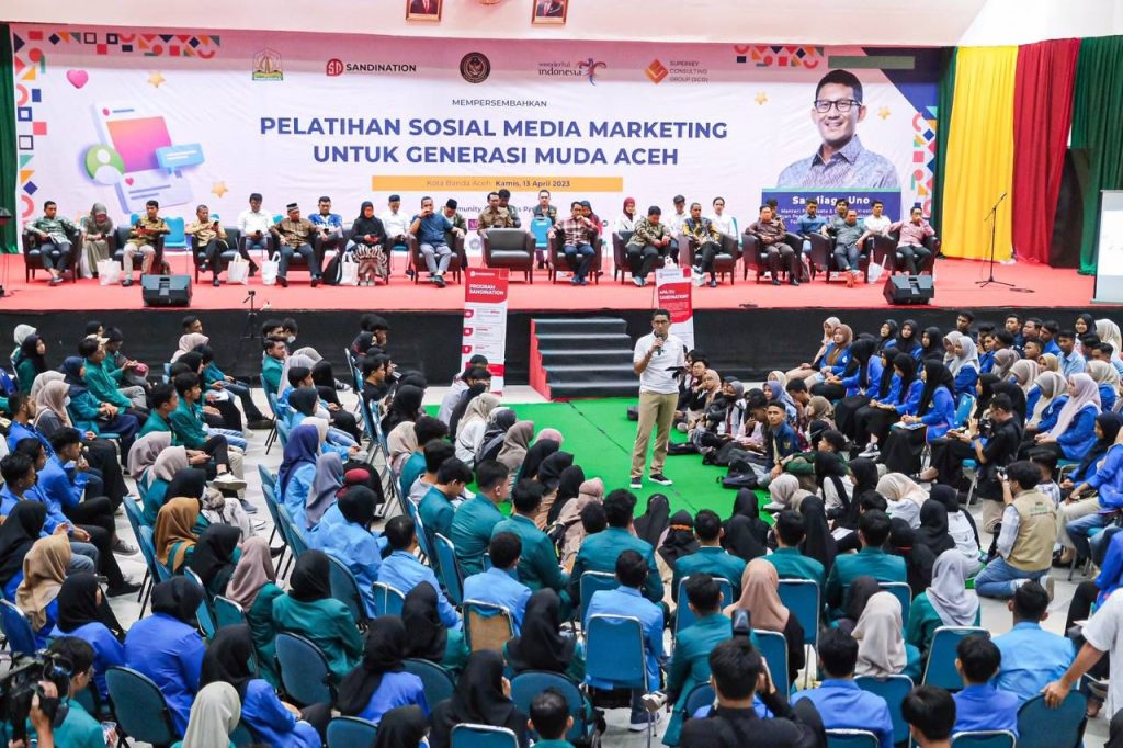 Sandiaga Uno Dorong Pengusaha Muda Manfaatkan Media Sosial