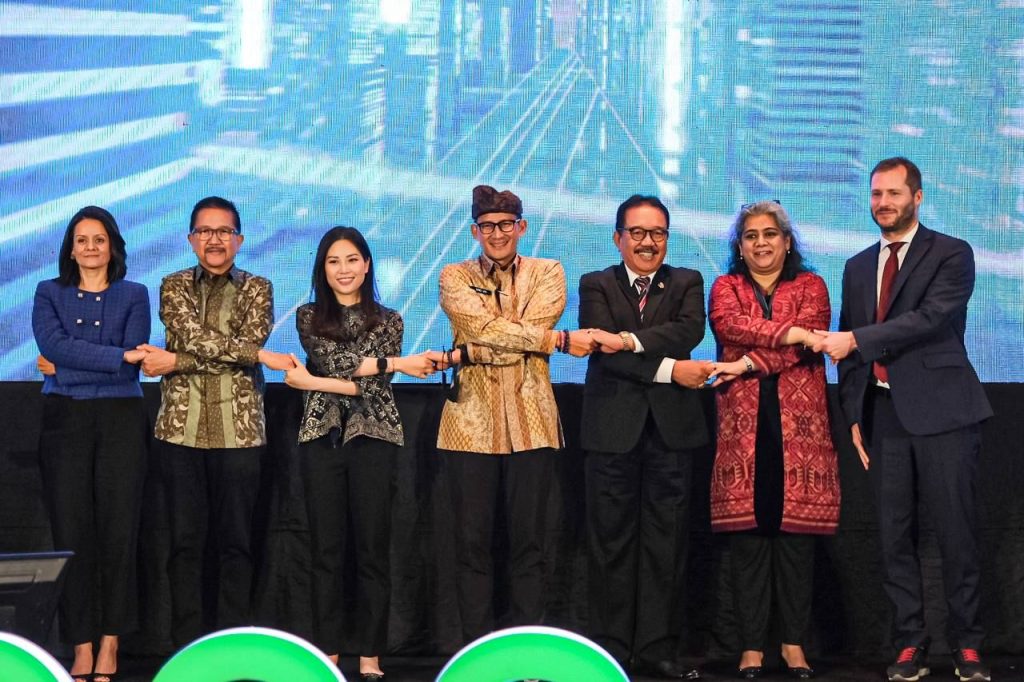 Pariwisata Indonesia Peroleh Investasi 803,15 Miliar Dolar AS,Menparekraf Resmi Buka ITIF 1 investasi