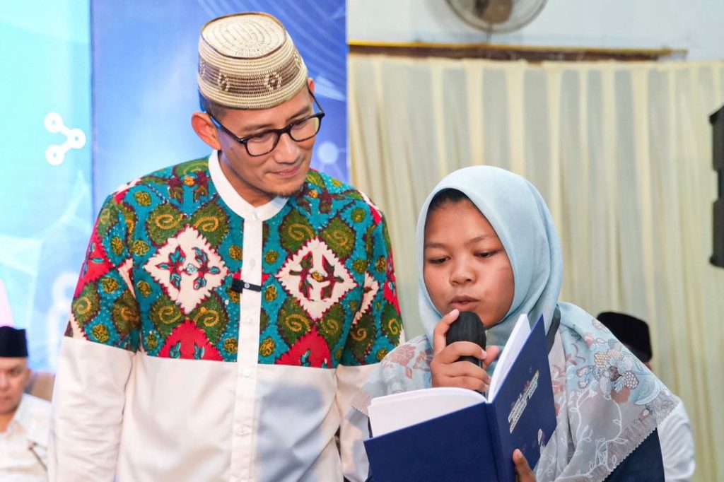 Menparekraf: Santri Sebagai Aset Negara, Jadi Penggerak Ekonomi Bangsa 1 santri