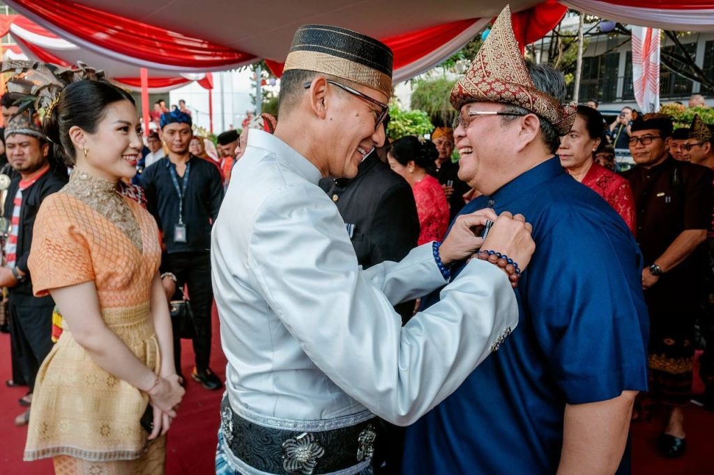 Kompak Kenakan Baju Adat Nusantara ,Kemenparekraf Semarakkan HUT ke78 RI 1 Adat Nusantara