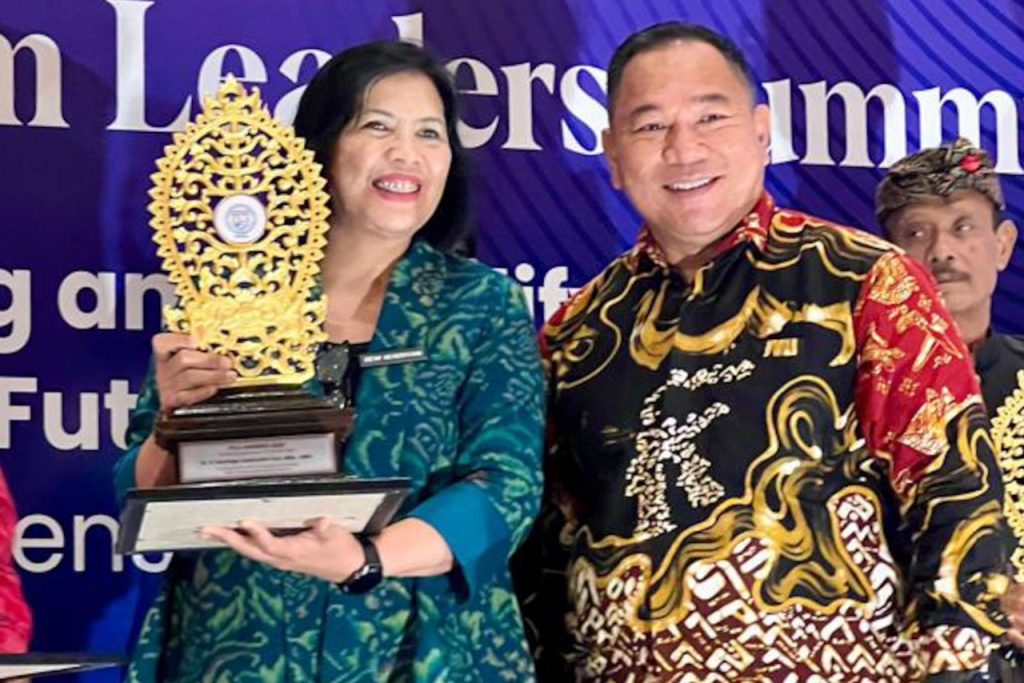 Sandiaga Uno Raih ‘ITLS Awards 2023’ sebagai Tokoh Inspiratif Pengembang Pariwisata Berkelanjutan 1 ITLS Awards 2023