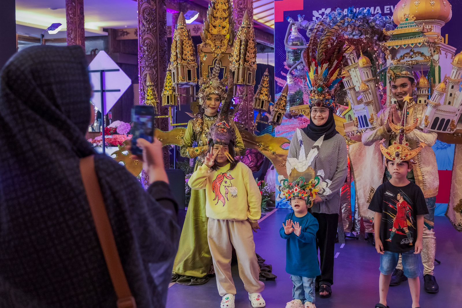 Parade Festival Seni dan Budaya