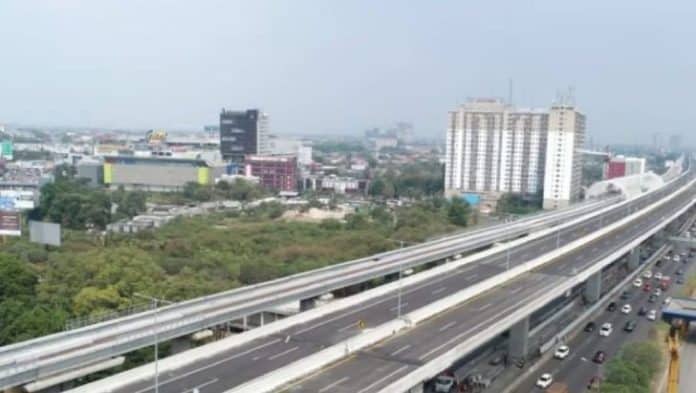 Tol MBZ Tak Bisa Dilewati Tronton Gegara Dikorupsi